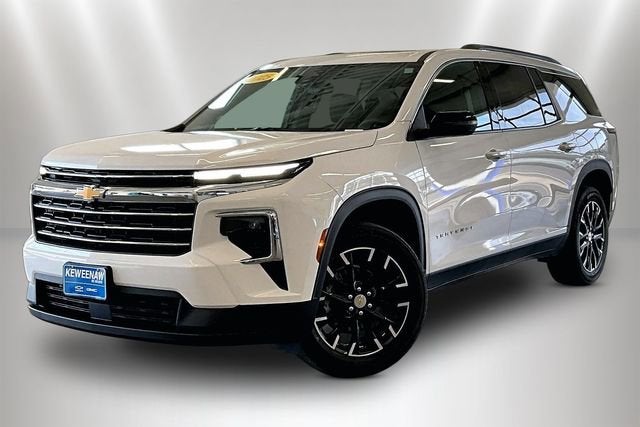 2025 Chevrolet Traverse — rear three-quarter view