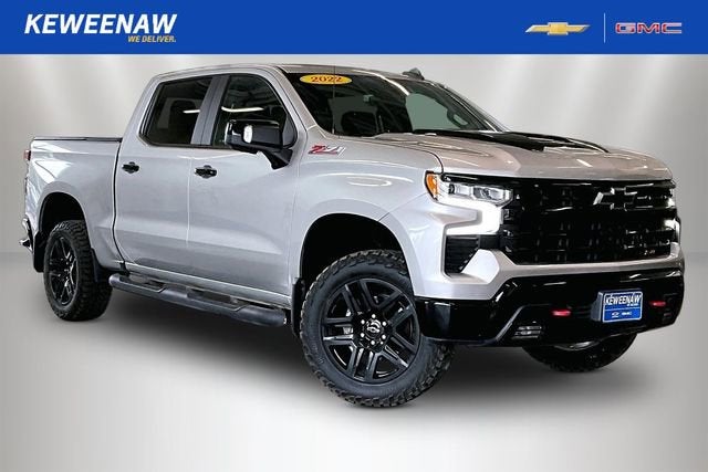 2022 Chevrolet Silverado 1500 LT Trail Boss in Silver Ice Metallic — front three-quarter view